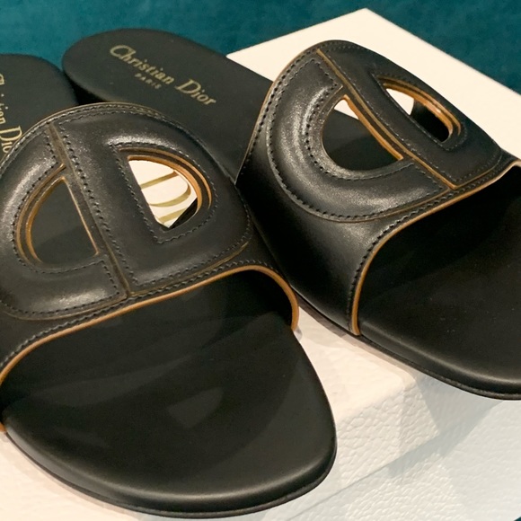 SOLD- Dior Sandals Size 37.5 - Picture 5 of 6